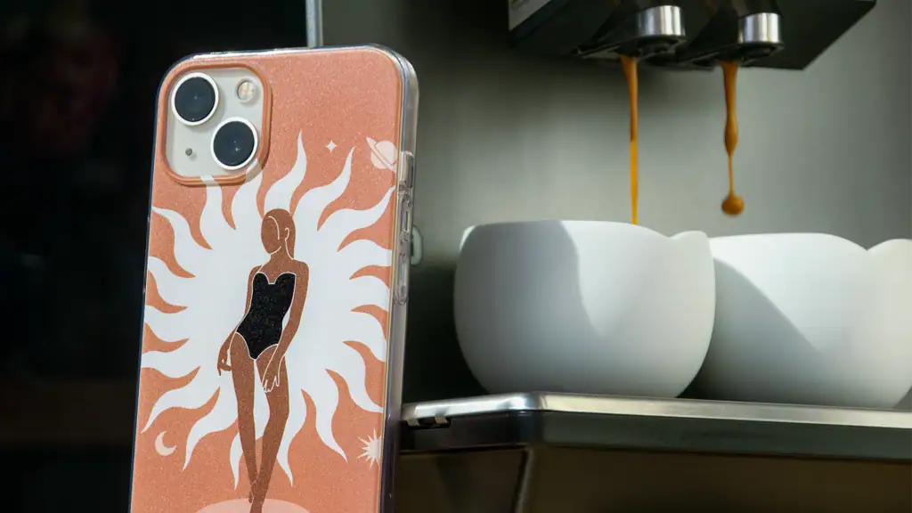 How and why TPU cases became dominant for print-on-demand phone cases -  Printeers